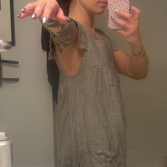 Linen Square Neck Dress - Picture 6 of 8